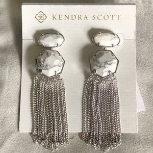 KENDRA SCOTT Tae Silver Statement Earrings in White Howlite